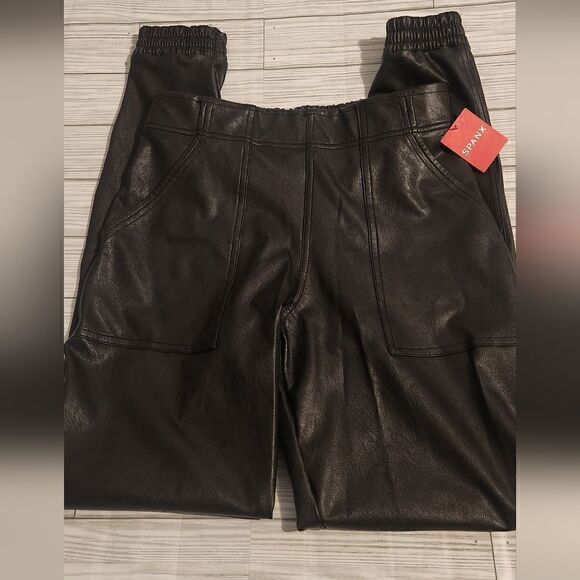 Spanx Leather Like Jogger Noir Size Small - Picture 1 of 15